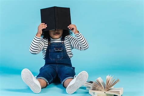20 Captivating Storytelling Games For Kids of Different Ages.